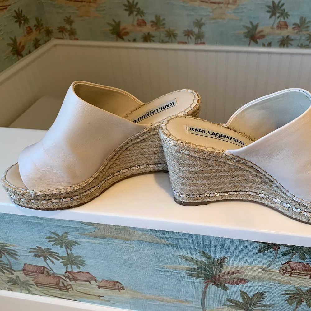 Karl Lagerfeld Carina leather like wedges